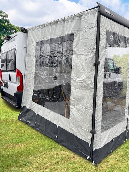 Reimo Tent Girona Etu- / sivuseinät Fiamma ja Thule markiiseille Sivuseinä asennuskorkeudelle 250-280 cm, oikea